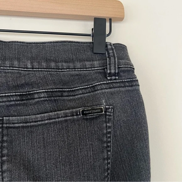 White House Black Market Women’s Skinny Leg Jeans - Picture 6 of 8